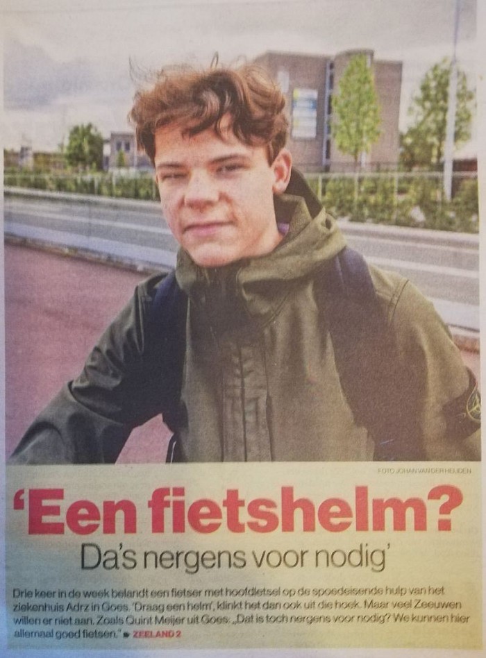 Proberen om de stoeprand een kopstoot te geven, maar die is toch harder dan je denkt!